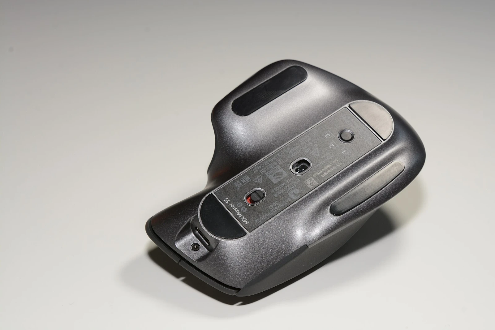 Logitech MX Master 3S HS13.jpg