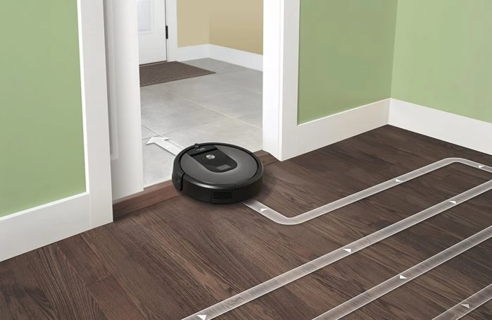 iRobot Roomba 960 photograph 2